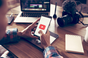 5 Ingenious Ways to Promote YouTube Channel [2023]